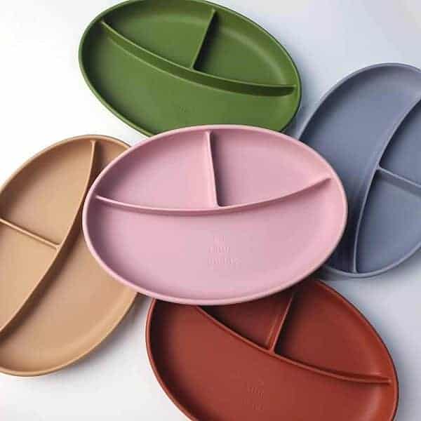 A set of plastic plates in different colors.